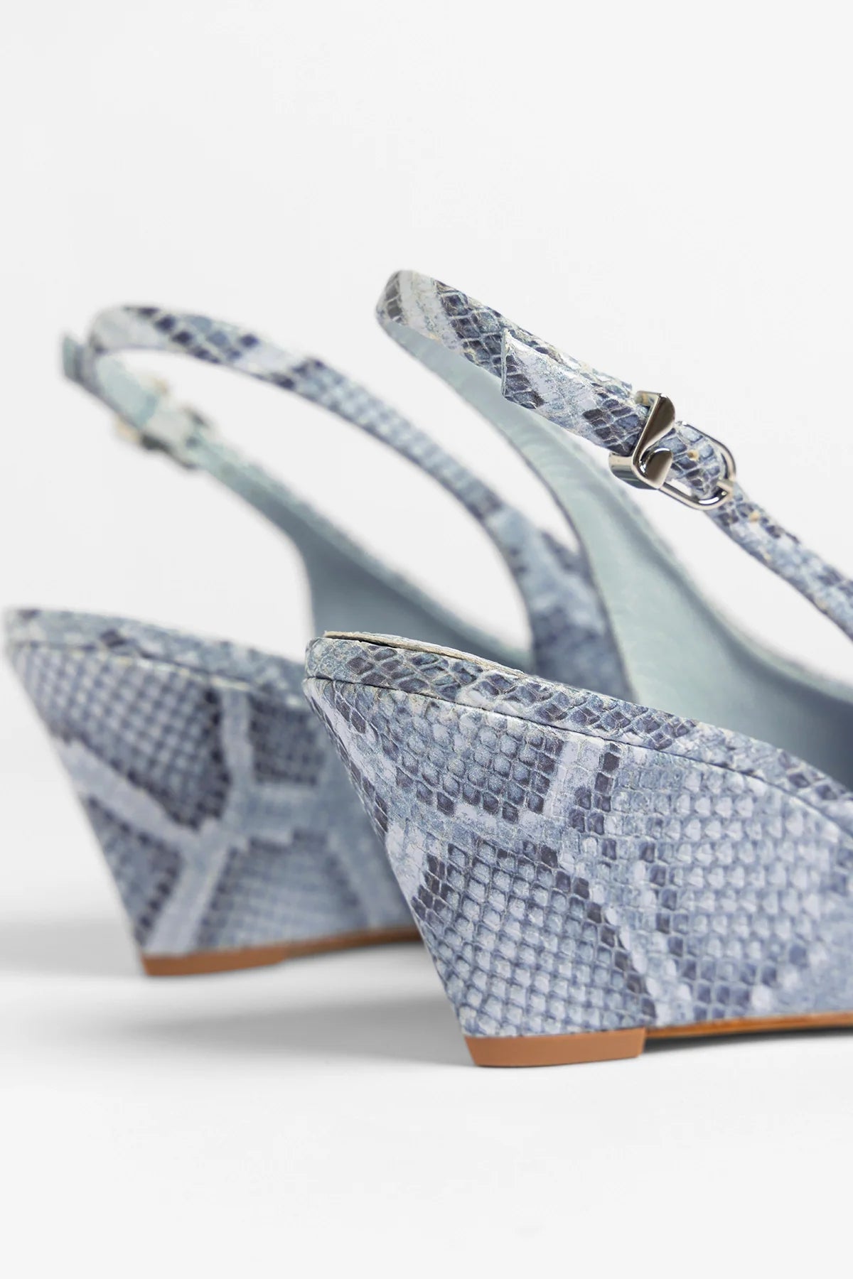 Loulou Pump Maya Python Leather - Larroude