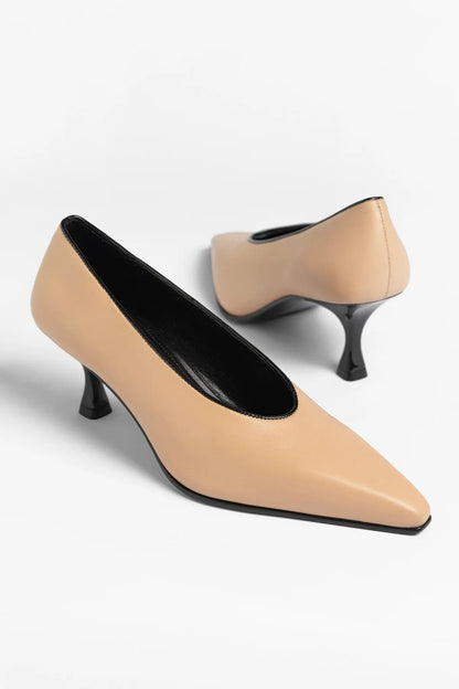 Cambon Pump Sand Leather - Larroude