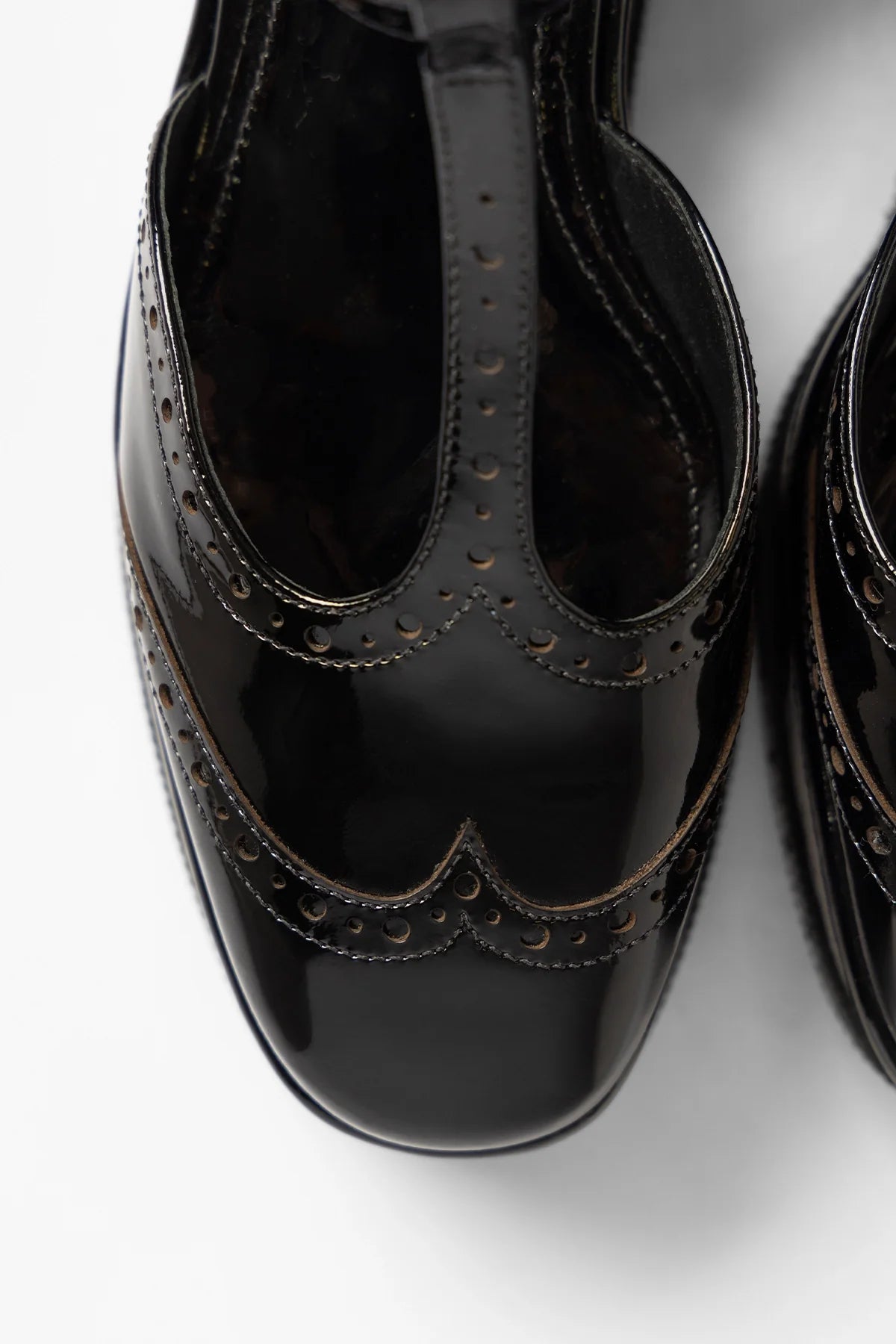Luna Flatform Sandal Black Patent Leather - Larroude