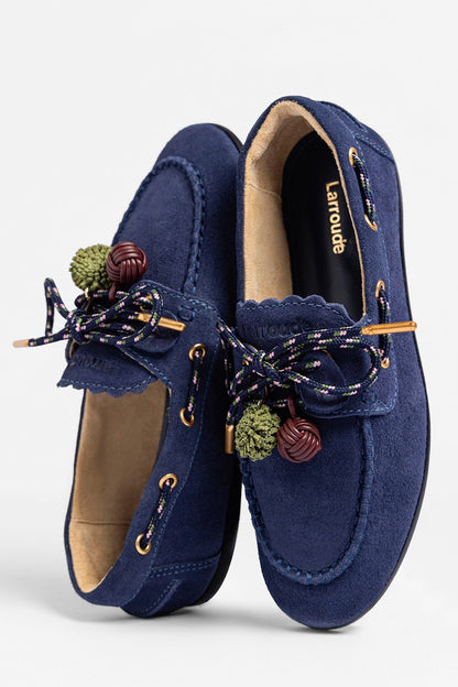 Cyprus Boat Shoe In Navy Suede - Larroude