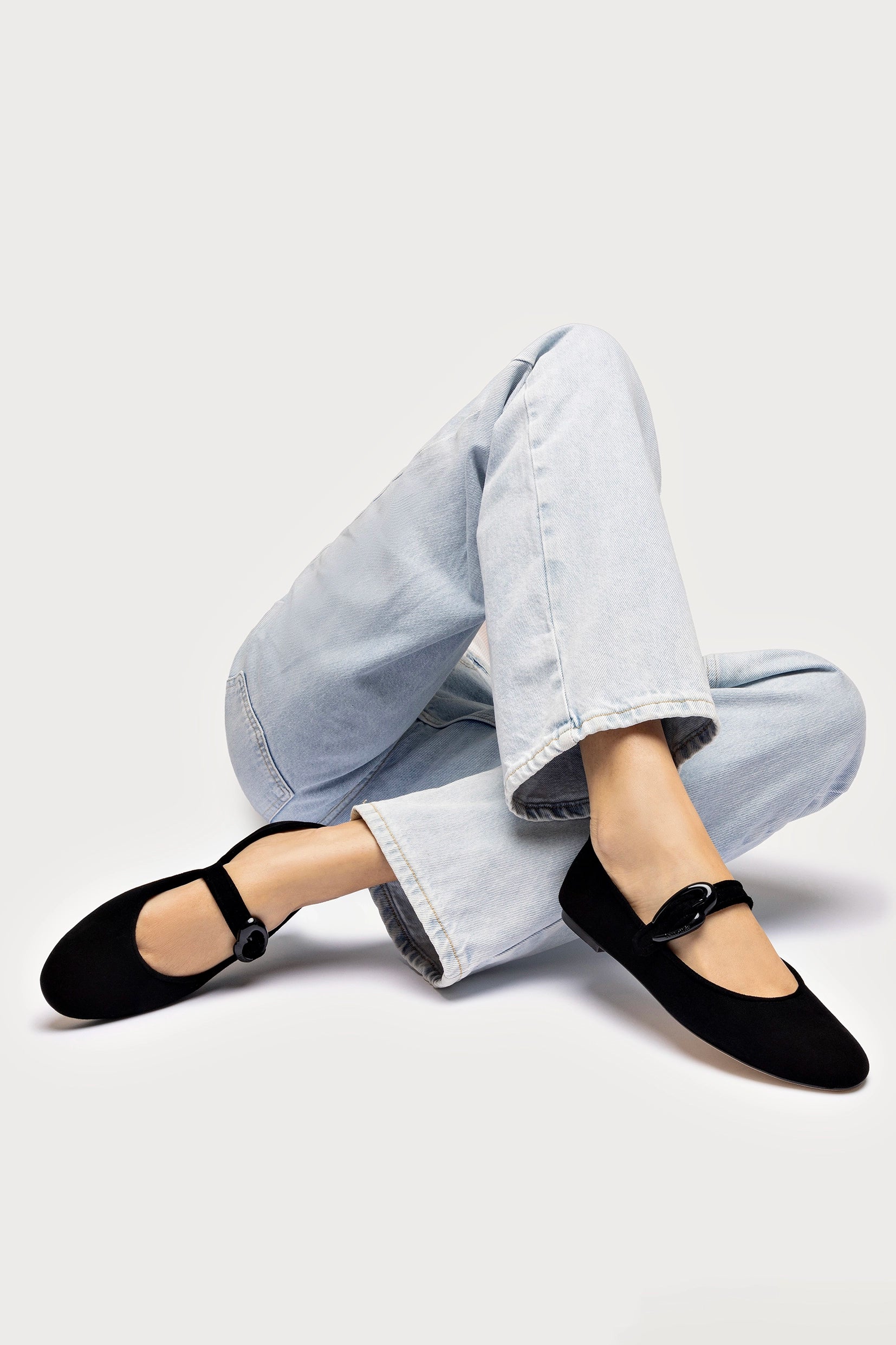 Verona Ballet Flat In Black Suede - Larroude