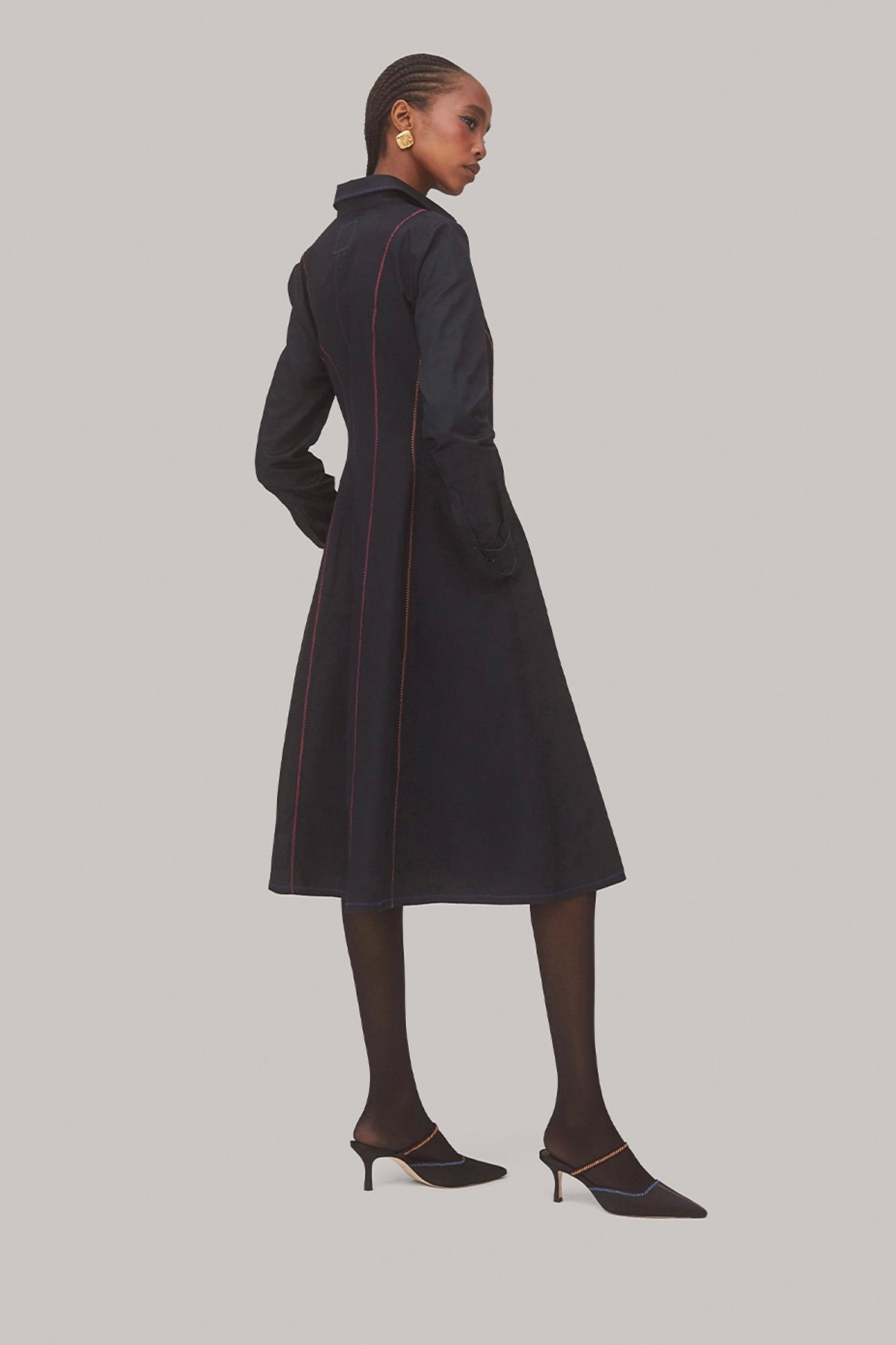Elena Buttondown Dress In Black Percale - Larroude