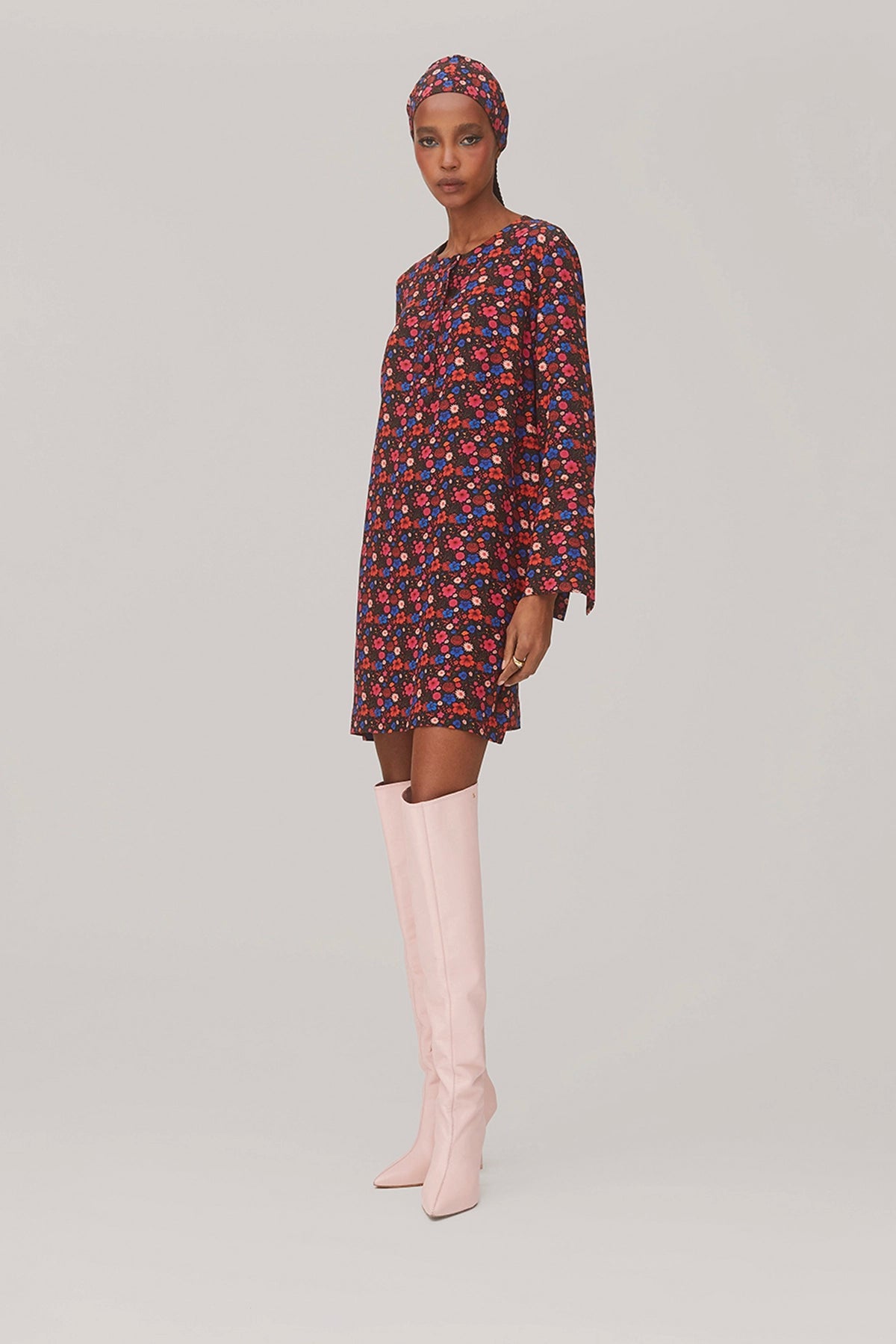 Dede Tunic Dress In Black Floral Silk - Larroude