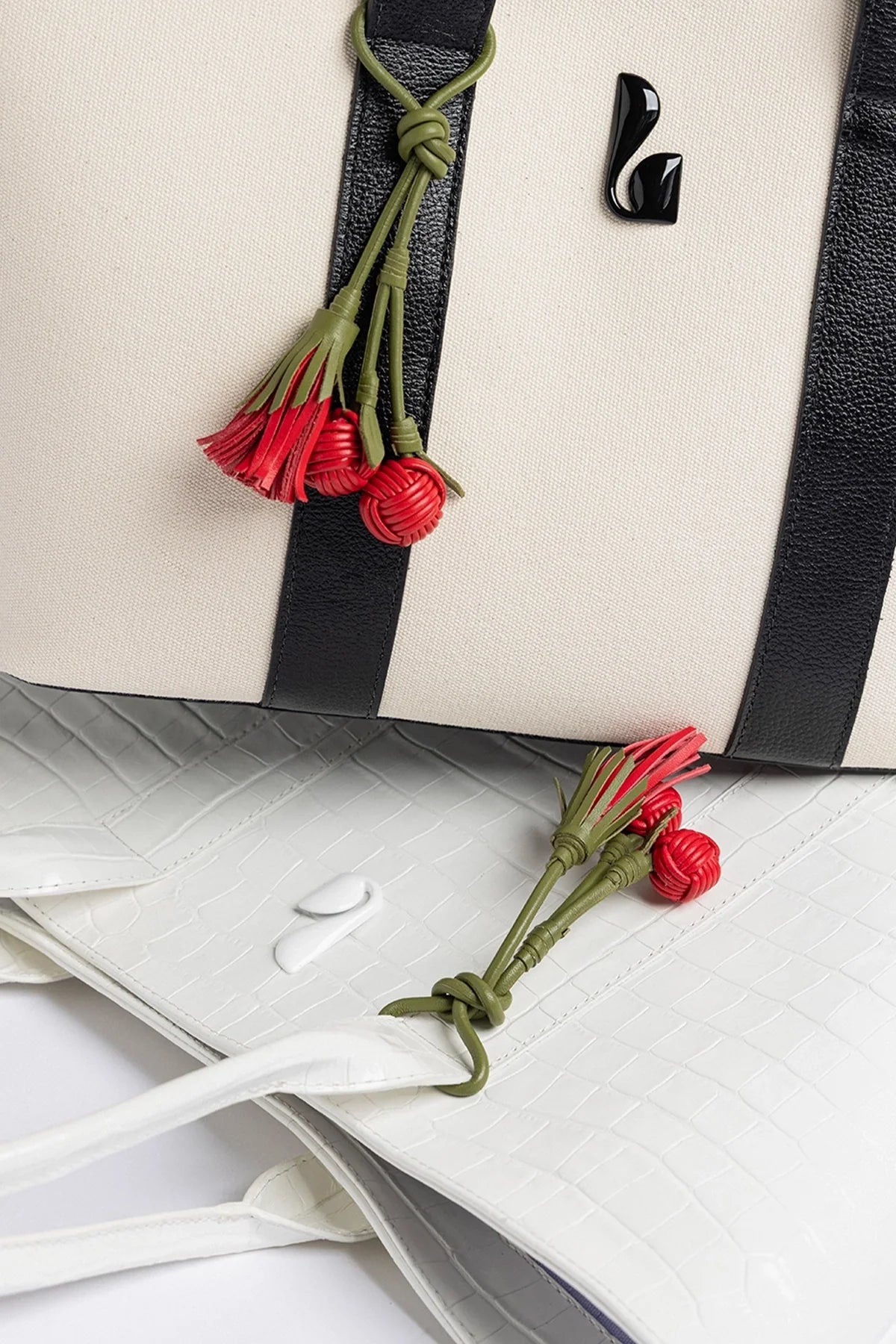 City Tote Bag White Croco Leather - Larroude