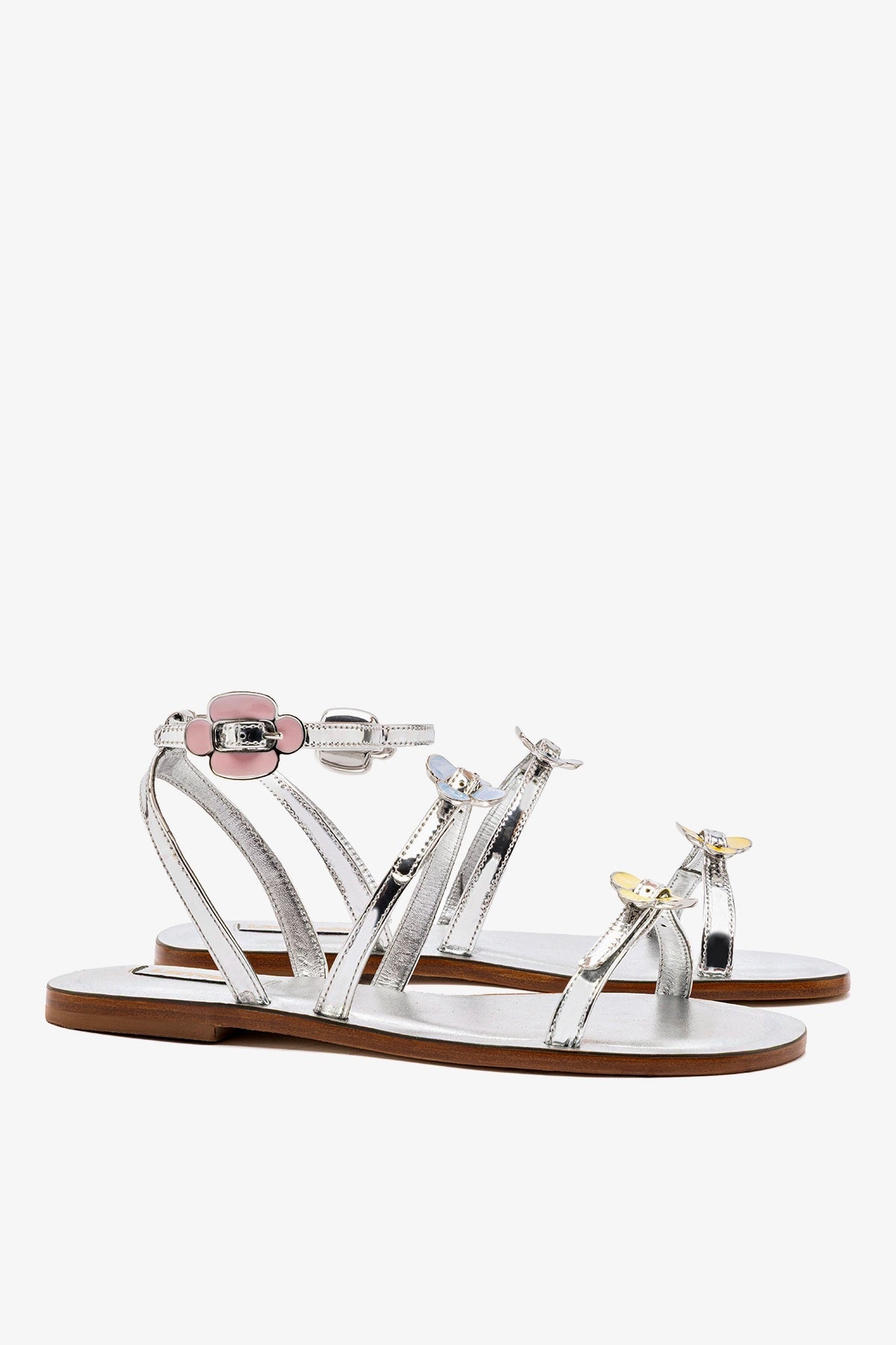 Tinx Flat Sandal In Silver Specchio - Larroude