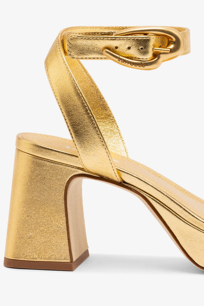 Dolly Verona Low Sandal In Gold Metallic Leather - Larroude