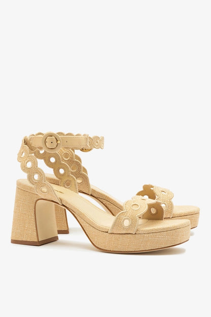 Dolly Broderie Low Sandal In Beige Raffia - Larroude