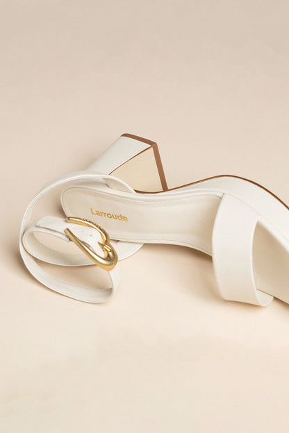 Dolly Verona Low Sandal In Ivory Leather - Larroude
