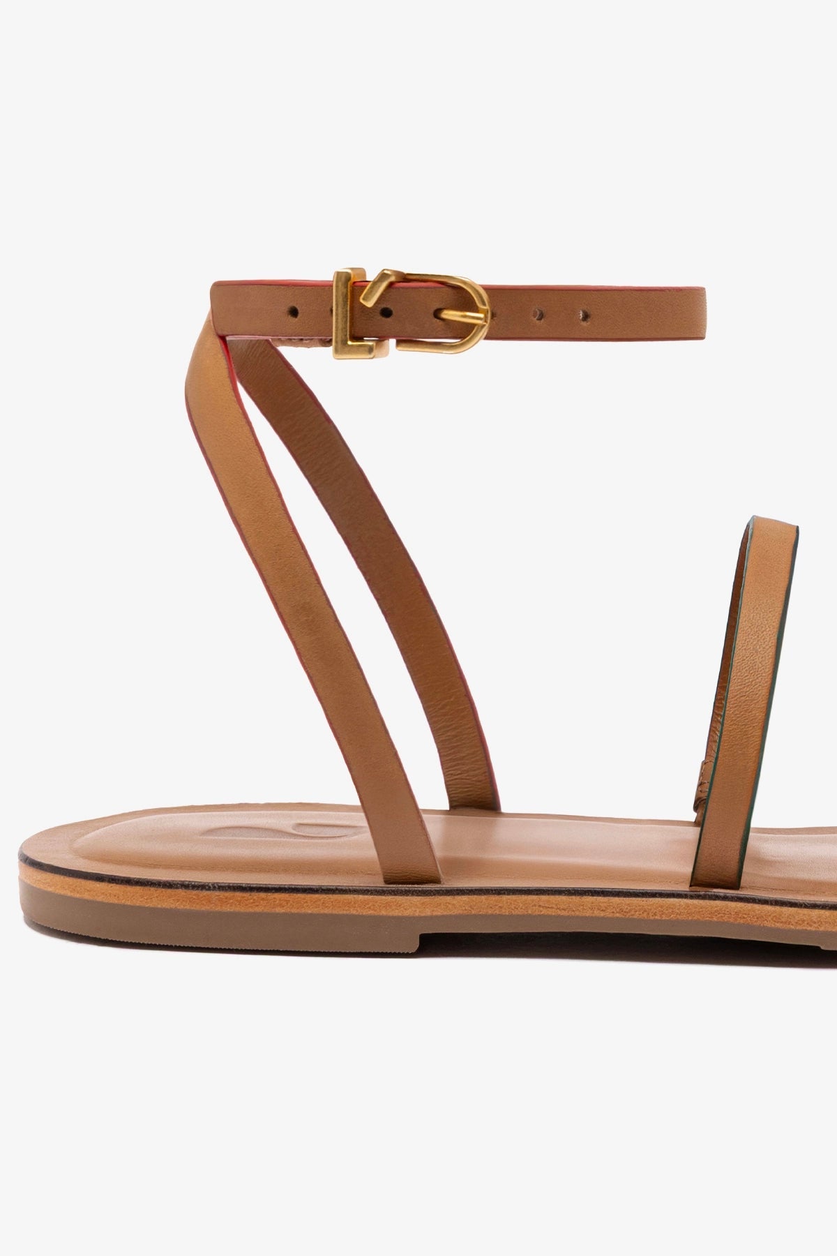 Biarritz Flat Sandal In Light Caramel Leather - Larroude
