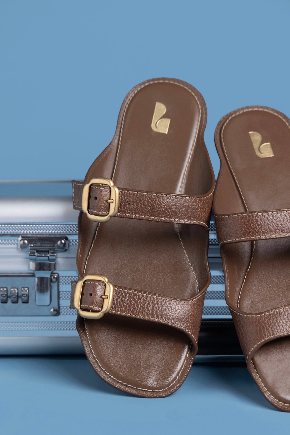 Amalfi Flat Burnt Umber Leather - Larroude