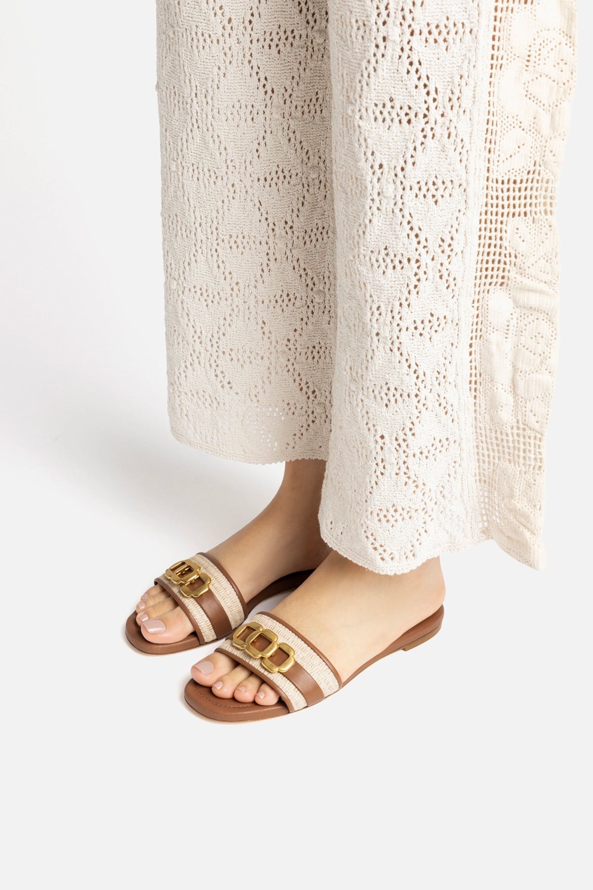 Franca Flat In Natural Raffia And Caramel Leather - Larroude