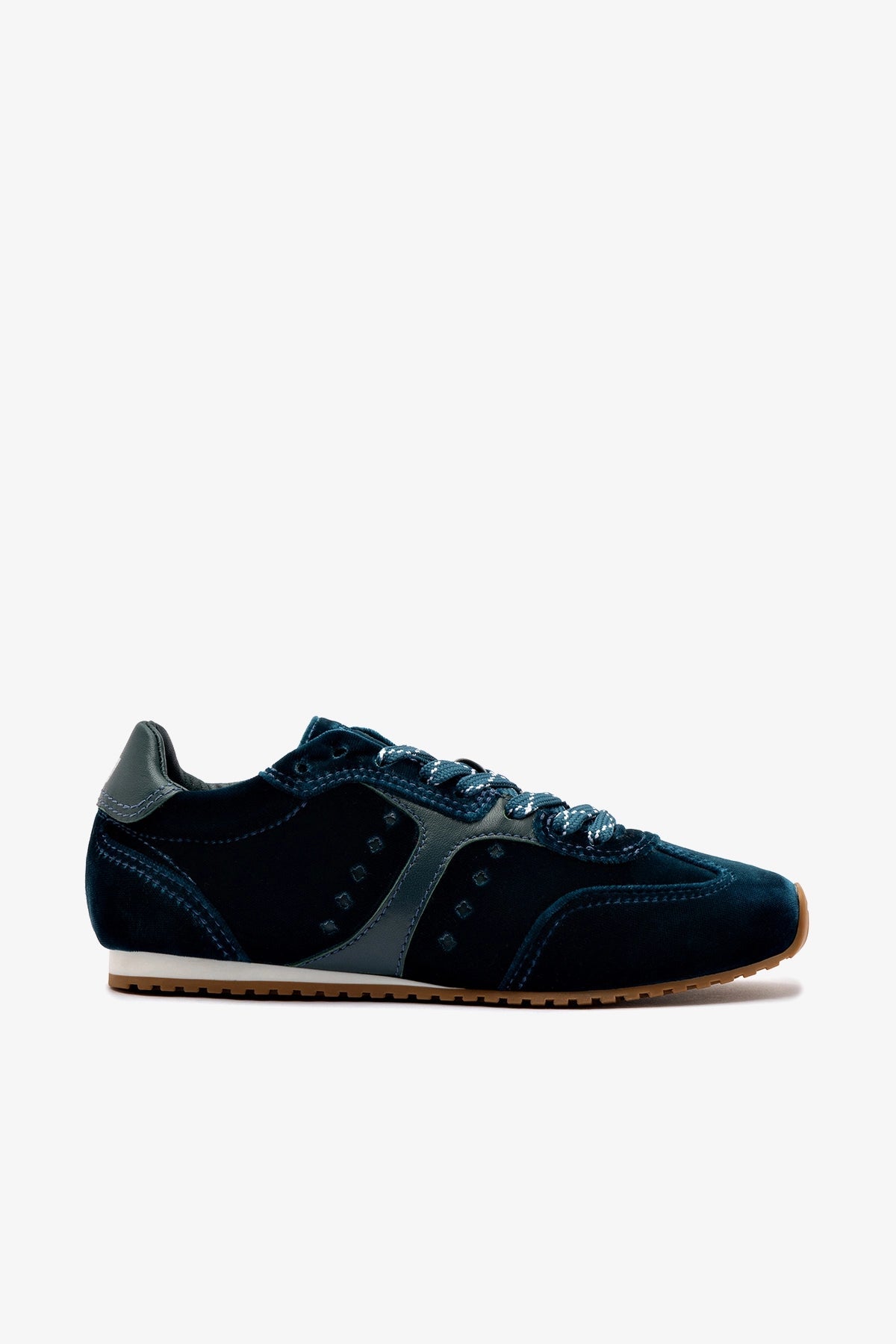 Stella Sneaker In Deepsea Velvet - Larroude