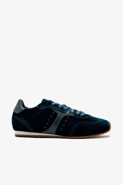 Stella Sneaker In Deepsea Velvet - Larroude