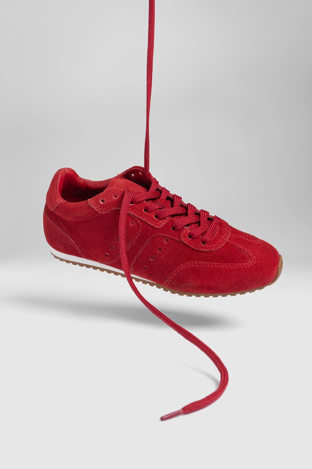Stella Sneaker Carmine Suede - Larroude