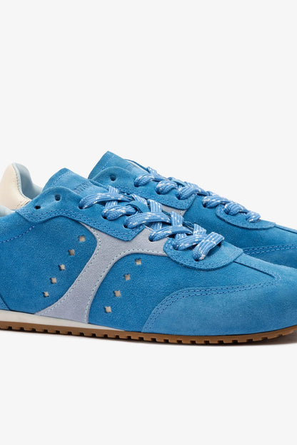Stella Sneaker In Azure Suede - Larroude