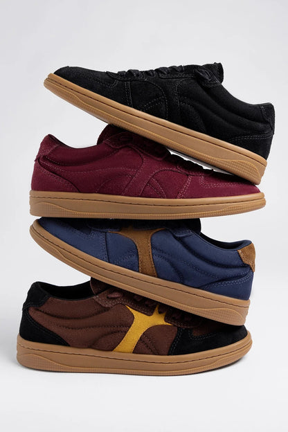 George Sneaker Black Suede - Larroude