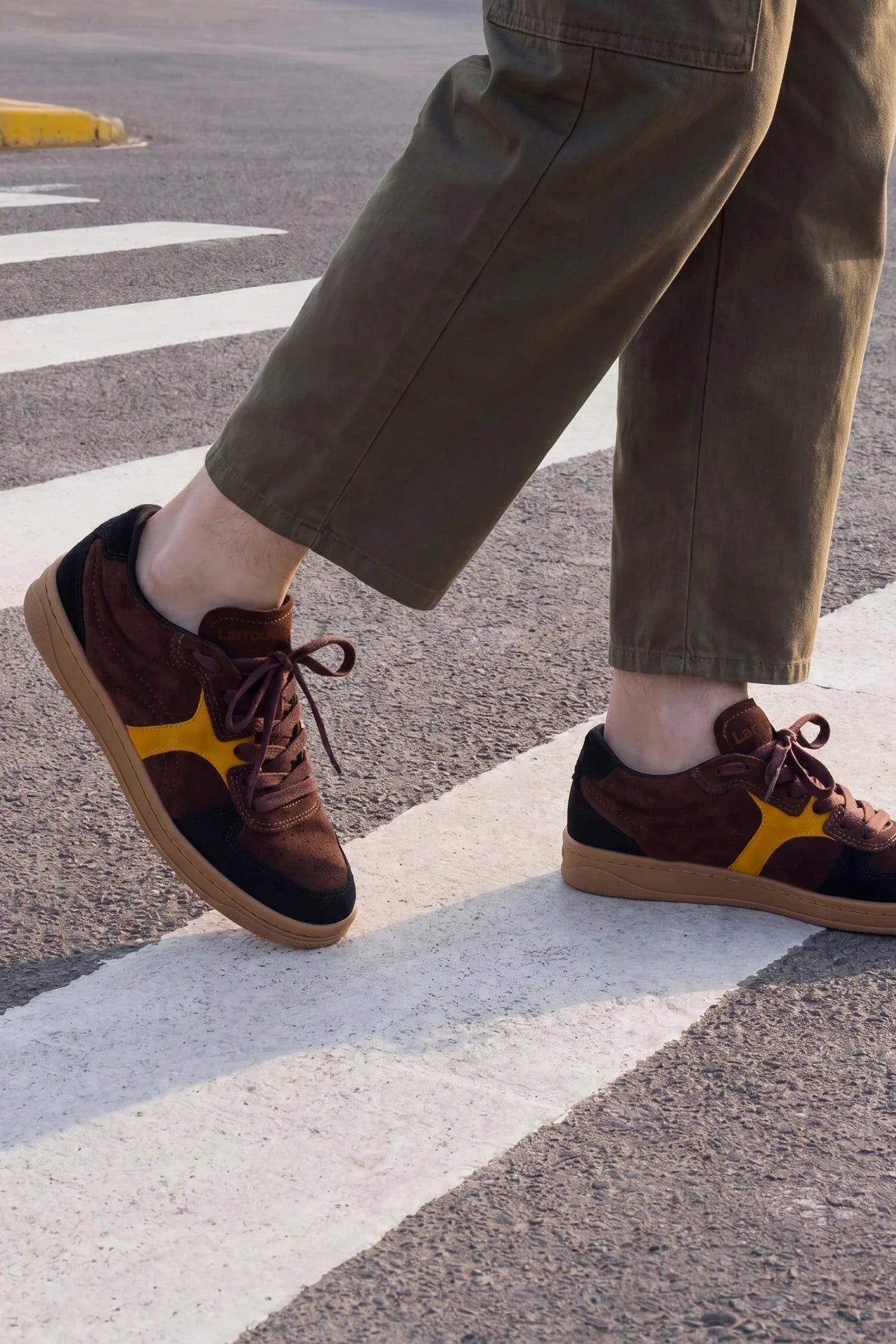 George Sneaker Brown and Yellow Suede - Larroude