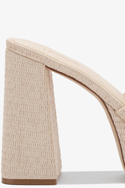 Dolly Mule In Natural Raffia - Larroude