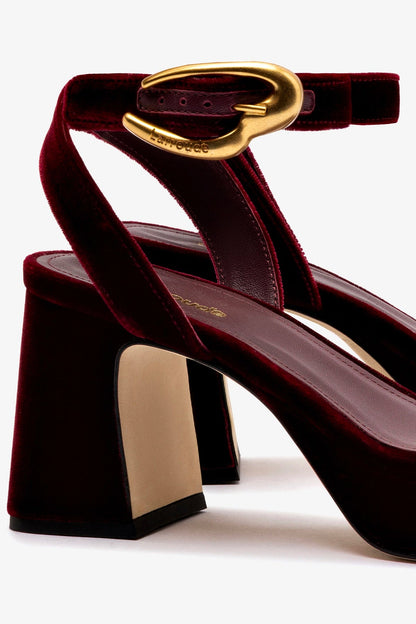Dolly Verona Low Sandal Wine Velvet - Larroude