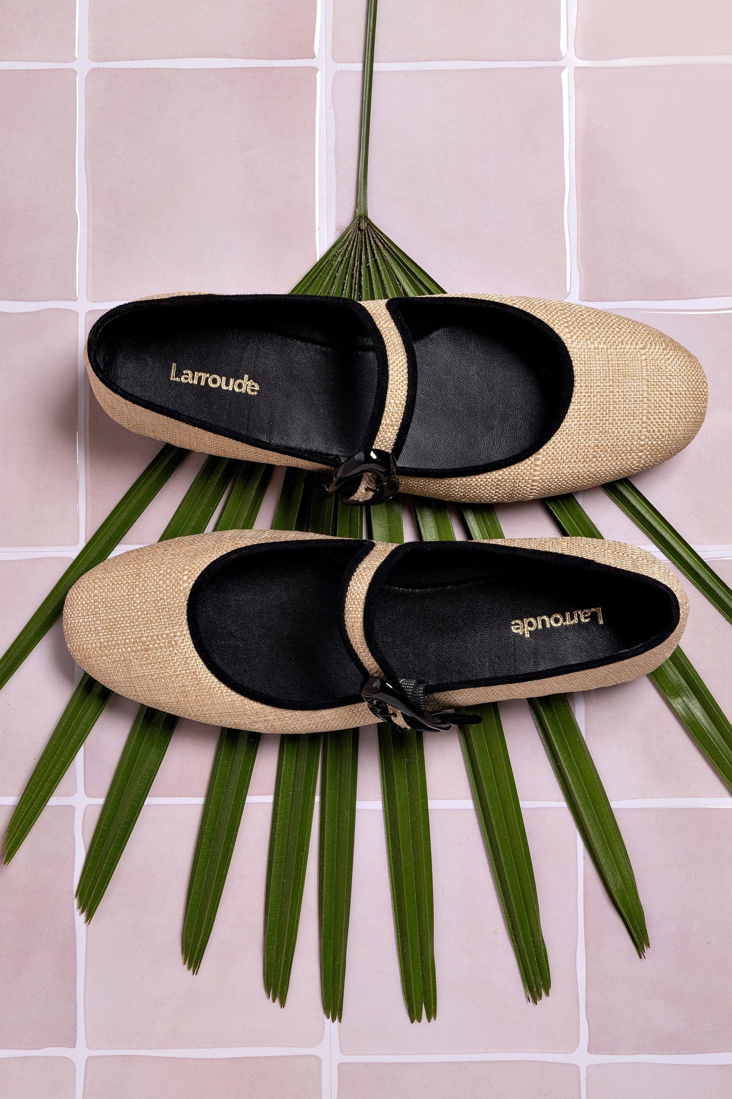 Verona Ballet Flat Beige Raffia - Larroude