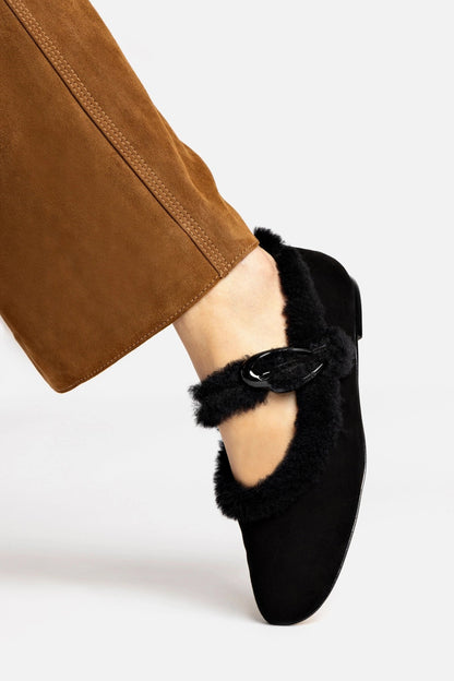 Verona Ballet Flat In Black Suede And Black Shearling - Larroude