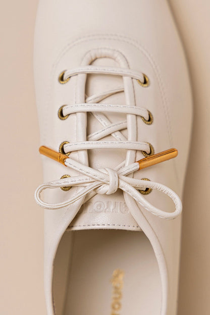 Liza Sneaker In Ivory Leather - Larroude