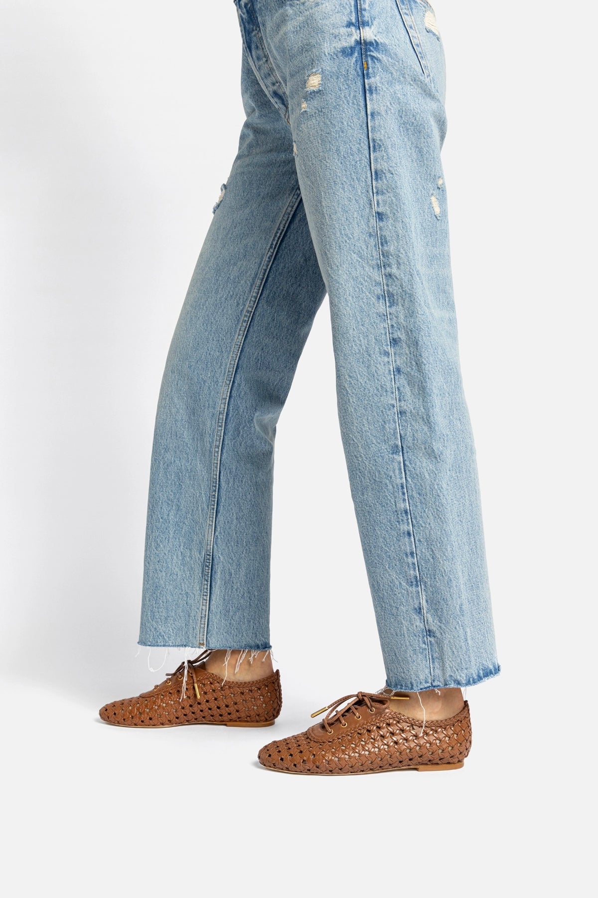 Liza Macrame Sneaker In Caramel Leather - Larroude