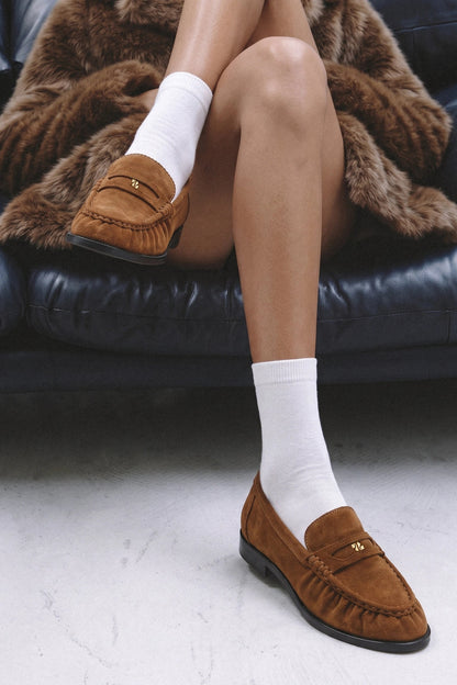 Suki Soft Loafer In Russet Suede - Larroude