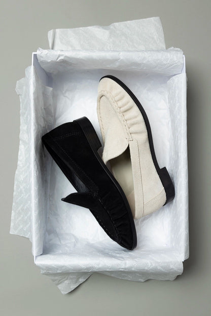 Margaux Loafer In Black Suede - Larroude
