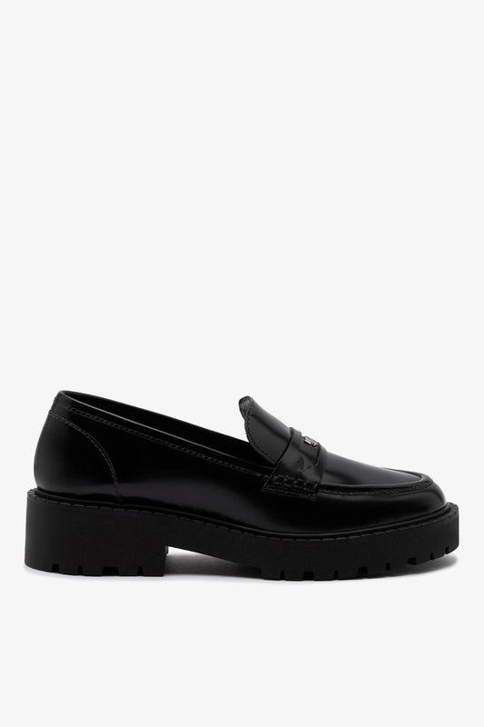 Suki Lugsole Loafer In Black Box Leather - Larroude