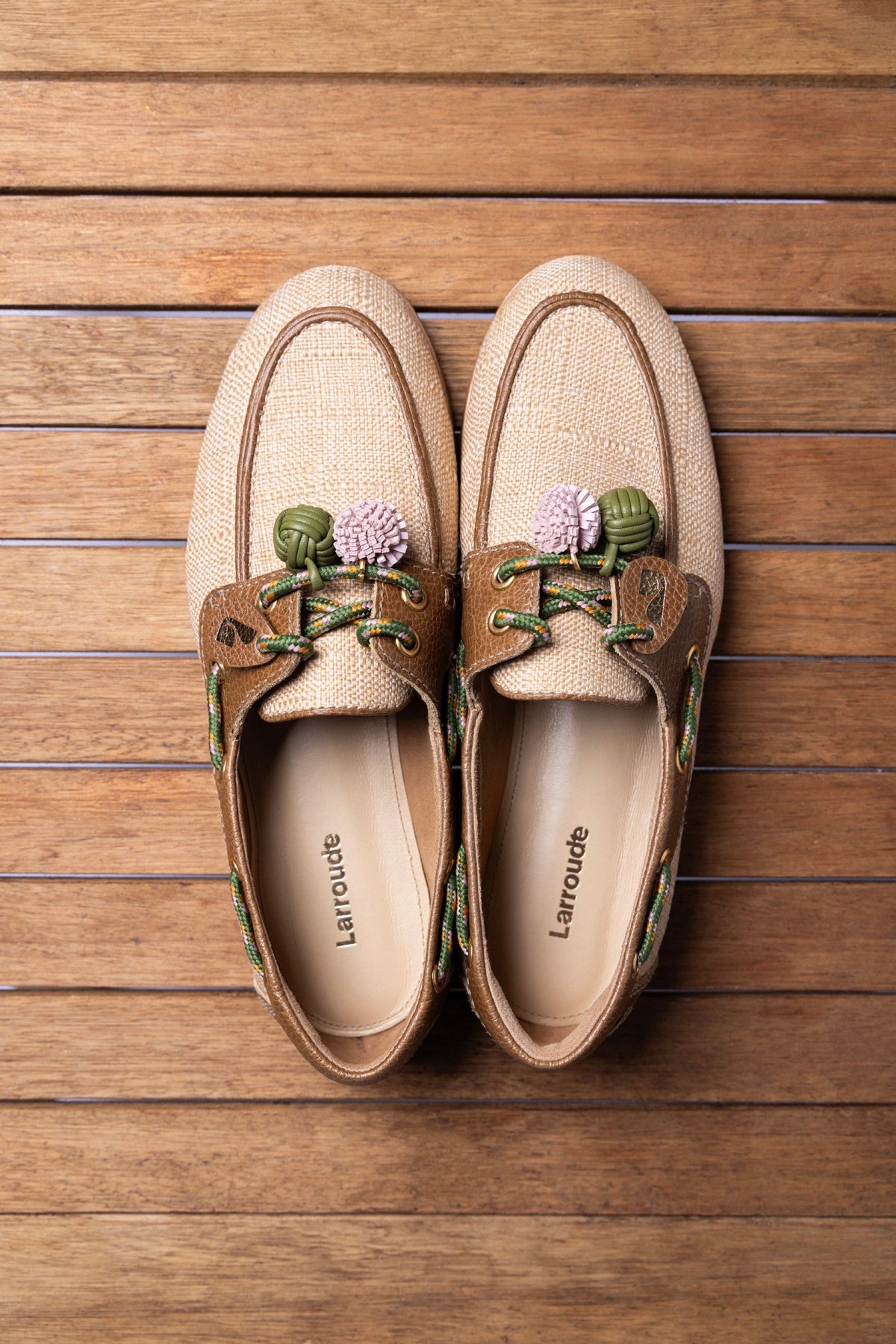 Cyprus Boat Shoe In Beige Raffia And Brown Leather - Larroude