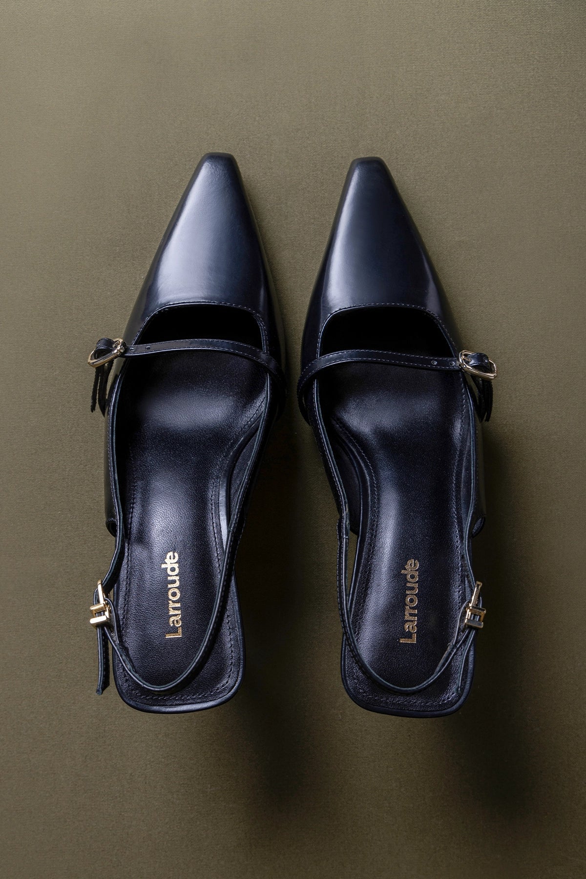 Ines Pump In Black Leather - Larroude