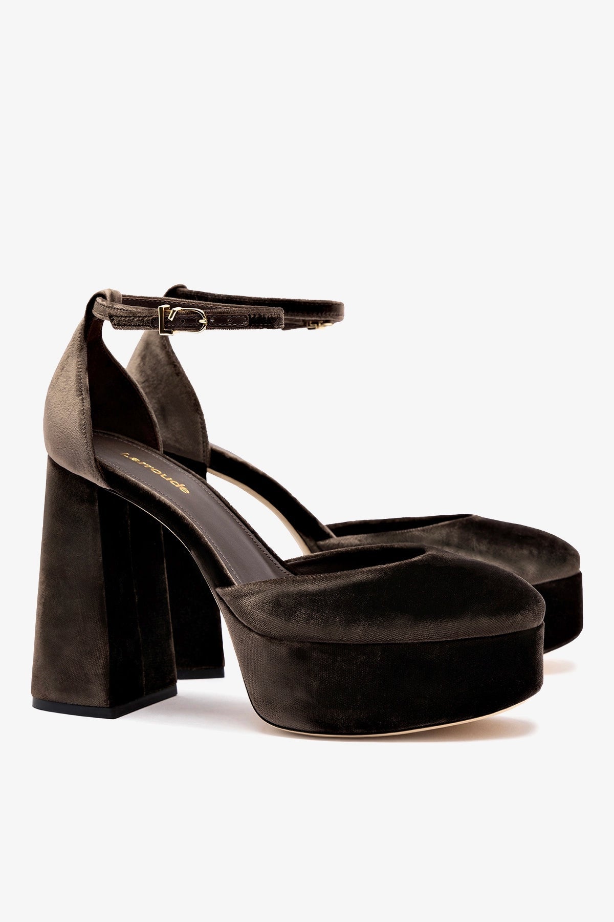 Ari Pump In Expresso Velvet - Larroude