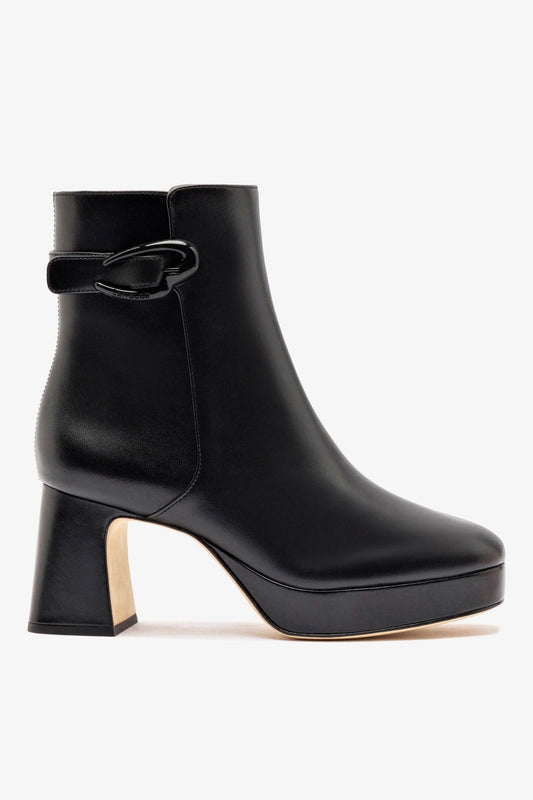 Dolly Verona Low Boot In Black Leather - Larroude