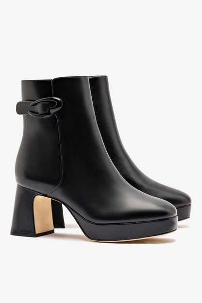 Dolly Verona Low Boot In Black Leather - Larroude