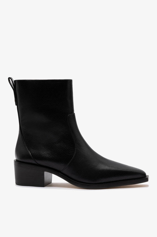 Florencia Low Boot In Black Leather - Larroude