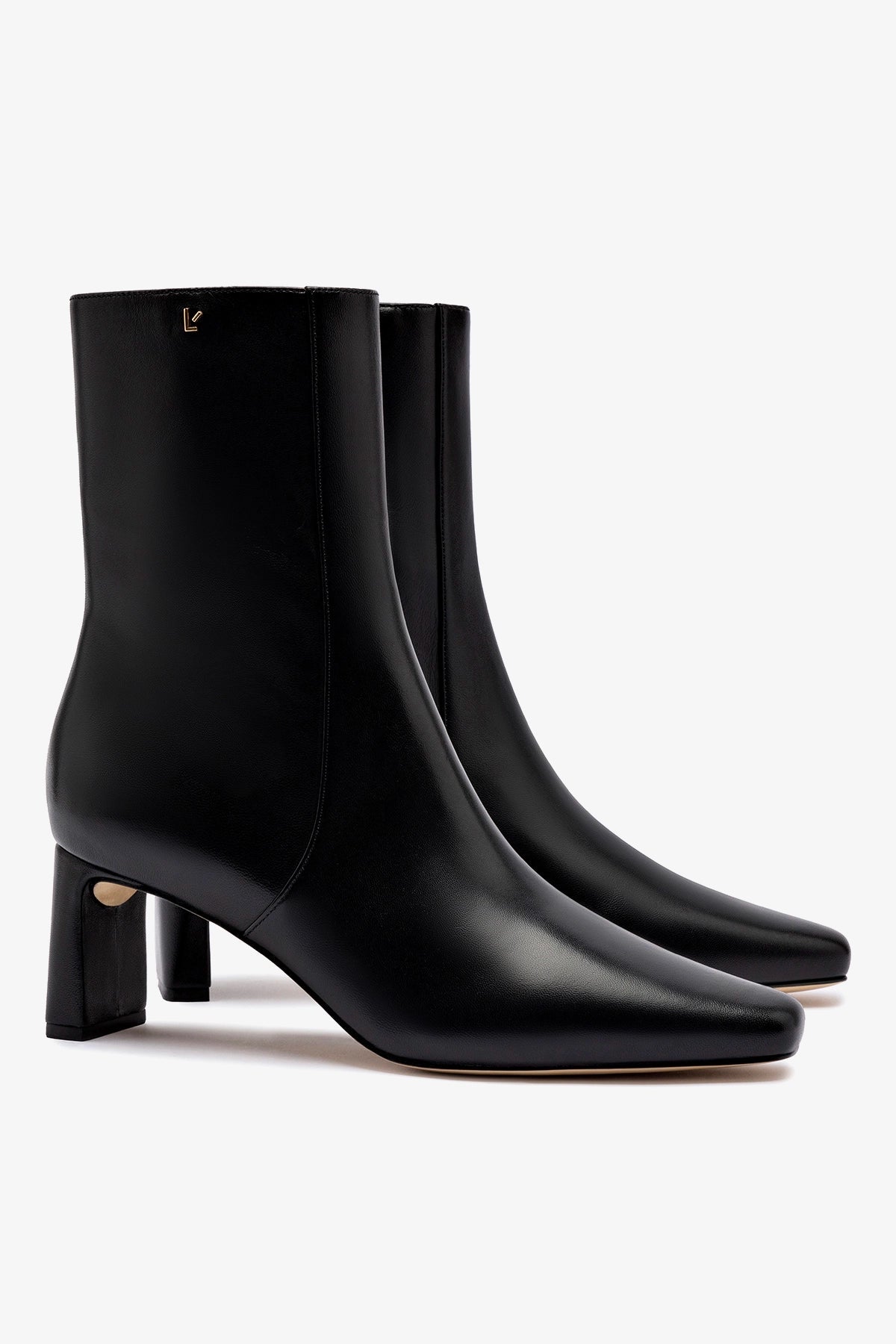 Alexis Bootie In Black Leather - Larroude