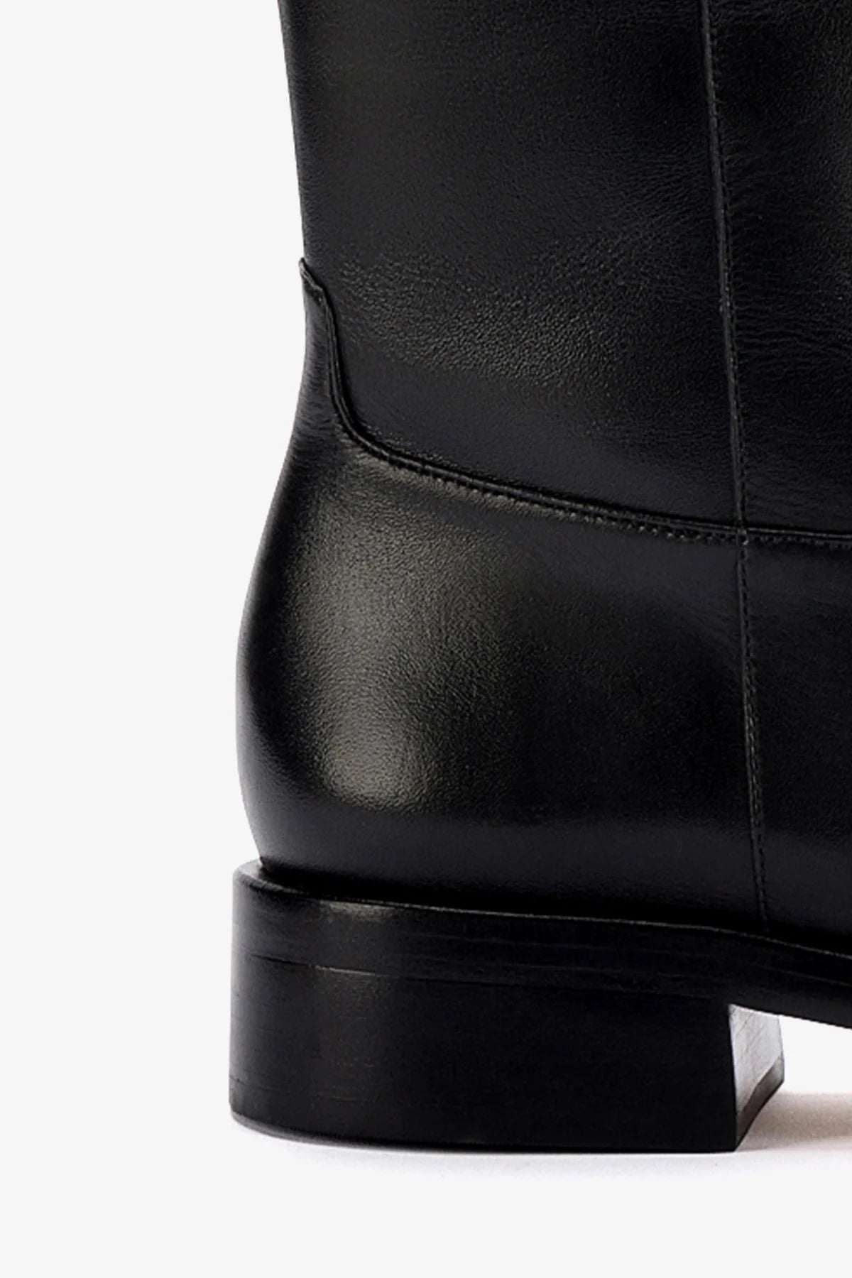 Anne Boot In Black Leather - Larroude