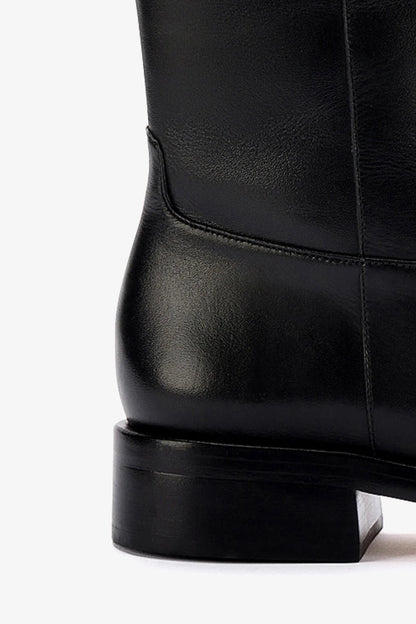 Anne Boot In Black Leather - Larroude