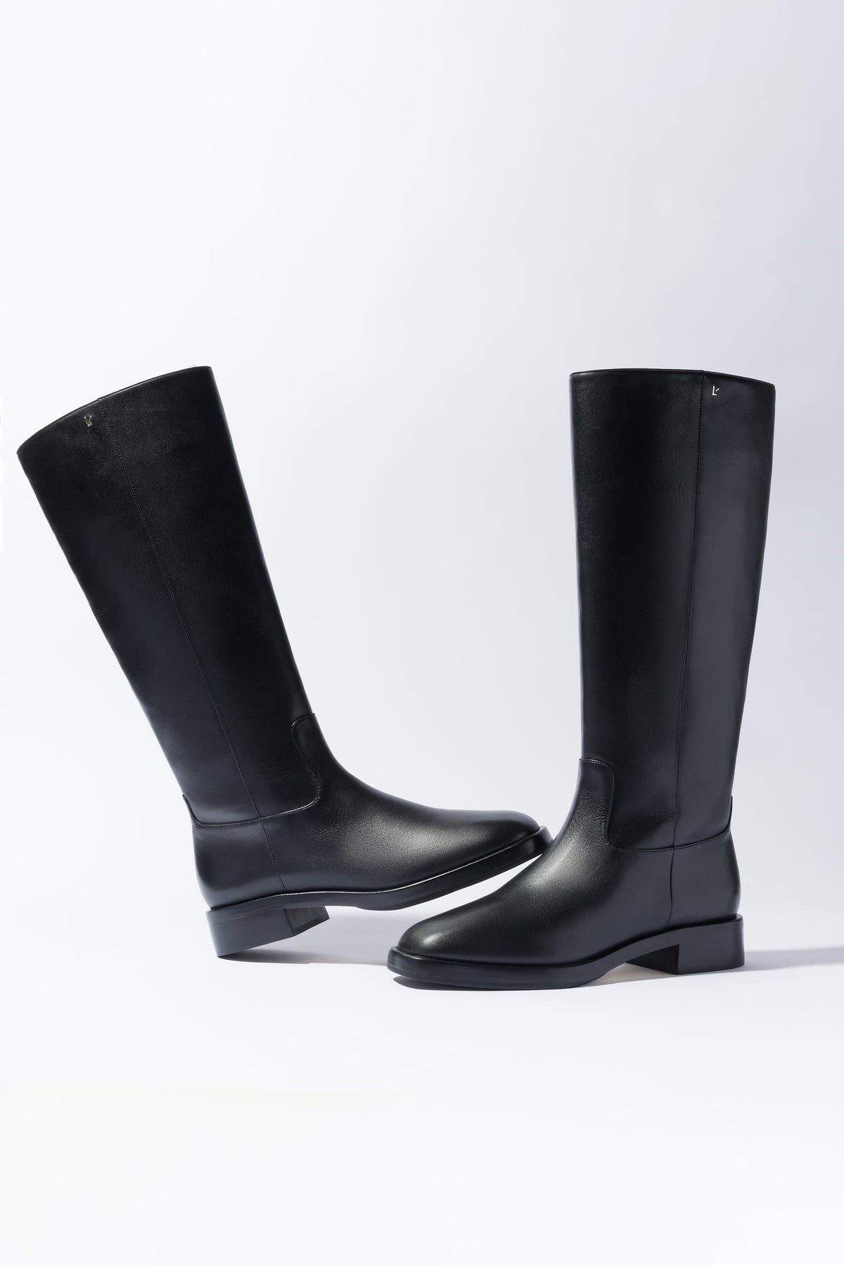 Anne Boot In Black Leather - Larroude
