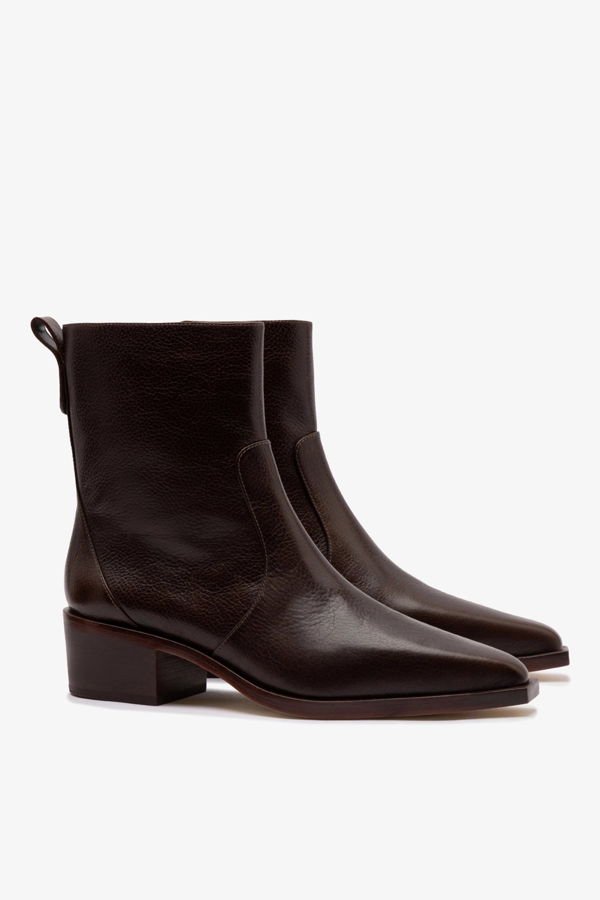 Florencia Low Boot In Brown Leather - Larroude