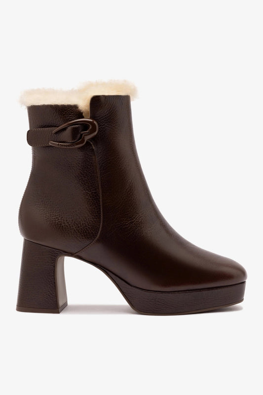 Dolly Verona Low Boot In Brown Leather And Natural Shearling - Larroude