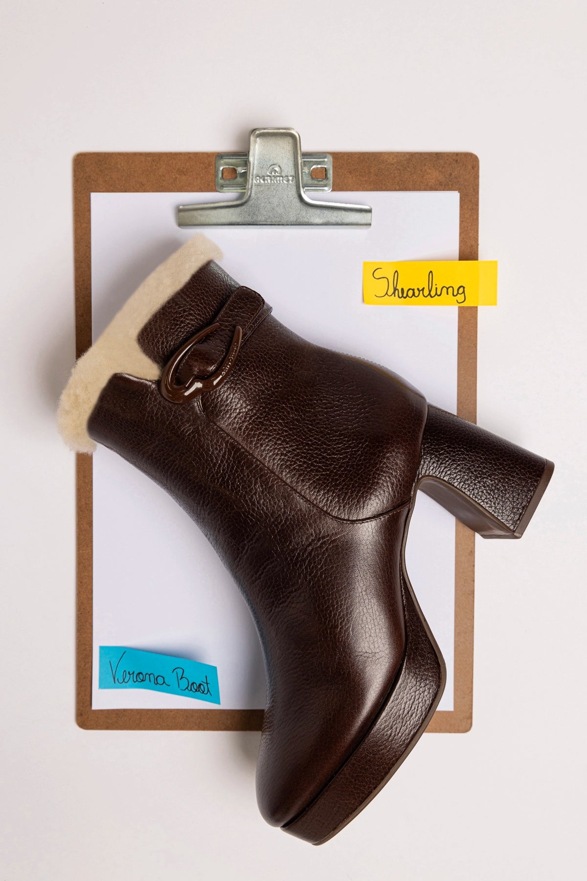 Dolly Verona Low Boot In Brown Leather And Natural Shearling - Larroude