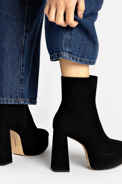 Dolly Boot In Black Suede - Larroude