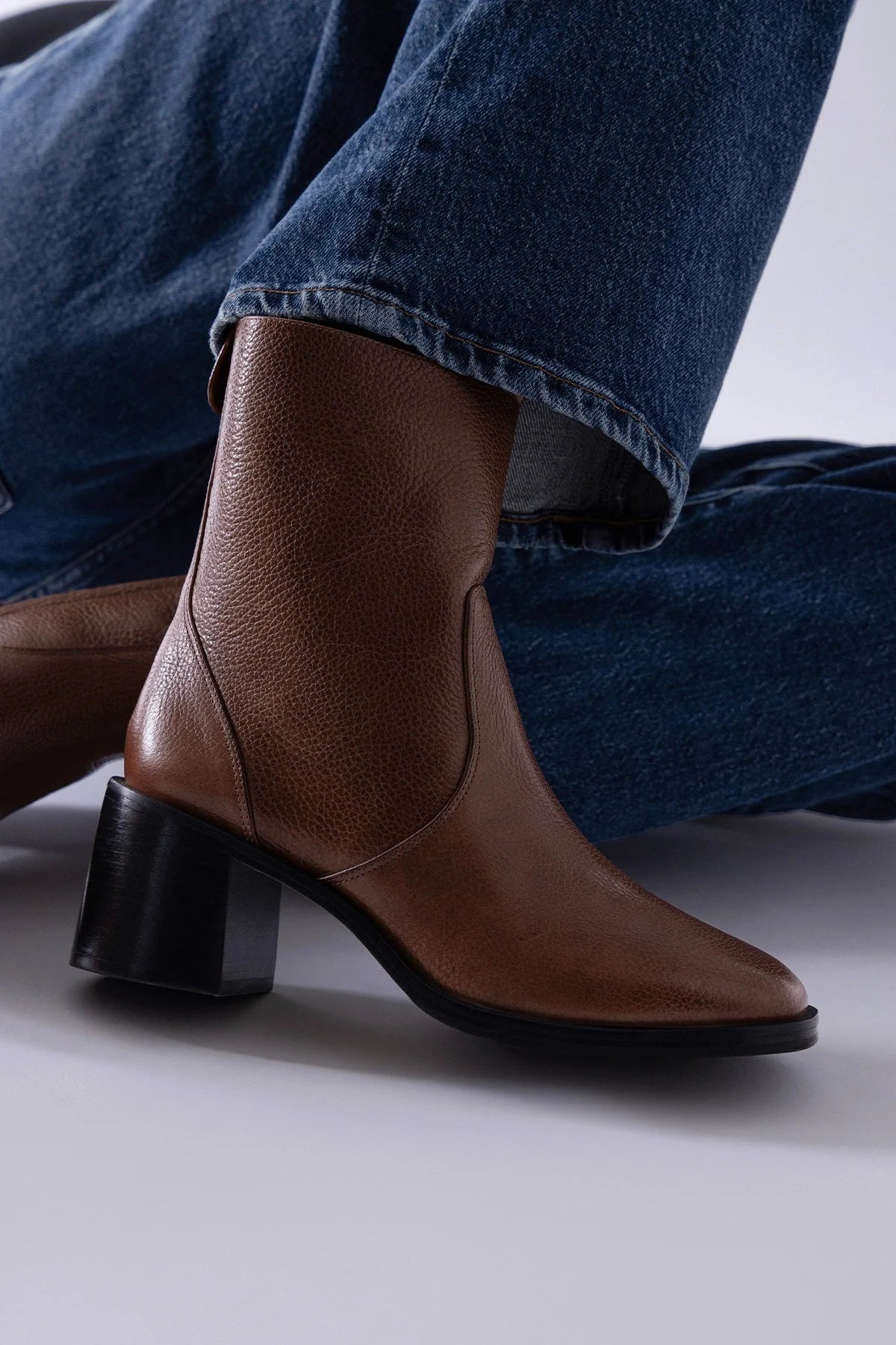 Mini Ricky Boot Burnt Umber Leather - Larroude