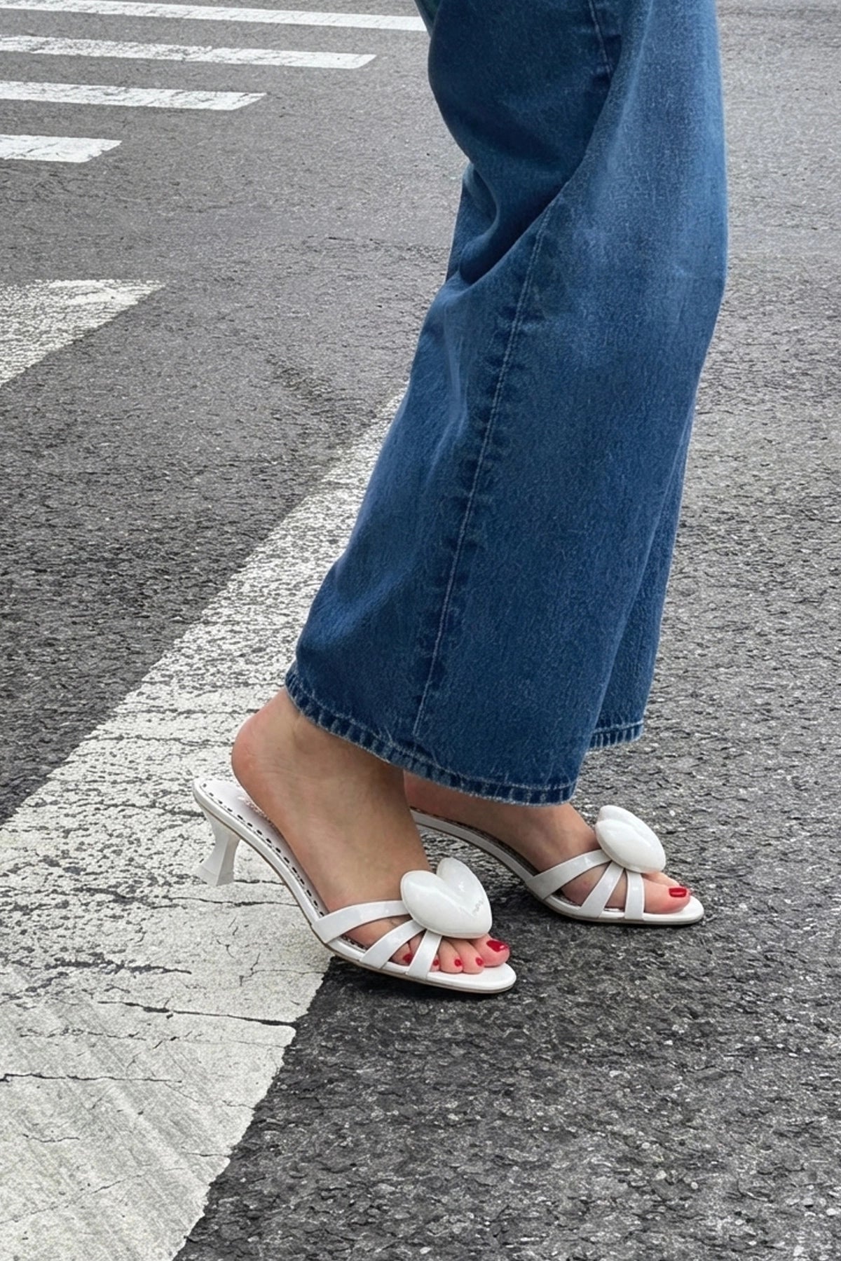 Amore Mule White Patent Leather - Larroude
