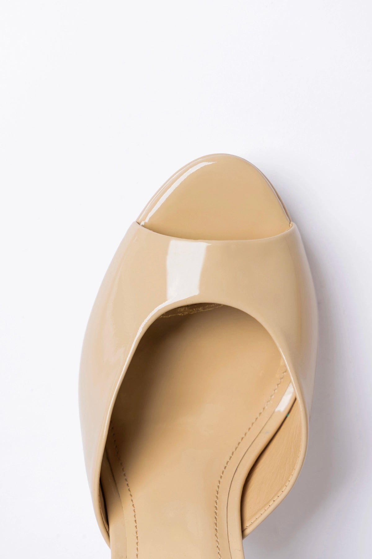 Jasmine Platform Mule Sand Patent Leather - Larroude