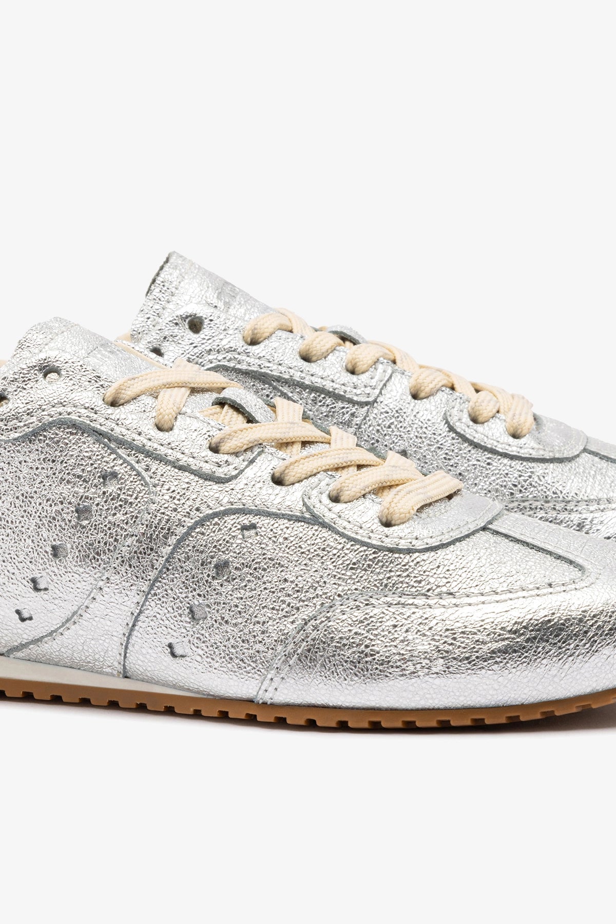 Stella Sneaker In Silver Metallic Leather - Larroude