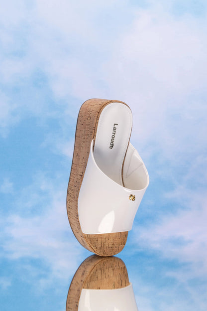 Charli Mule In White Patent Leather - Larroude
