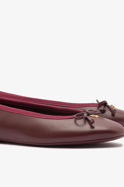 Pavlova Ballet Flat In Burgundy Leather - Larroude